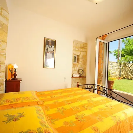 Casa de Férias Elya *